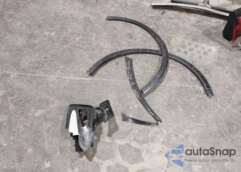 2018 Buick Encore Essence из США, поврежденный, VIN KL4CJGSB3JB532182